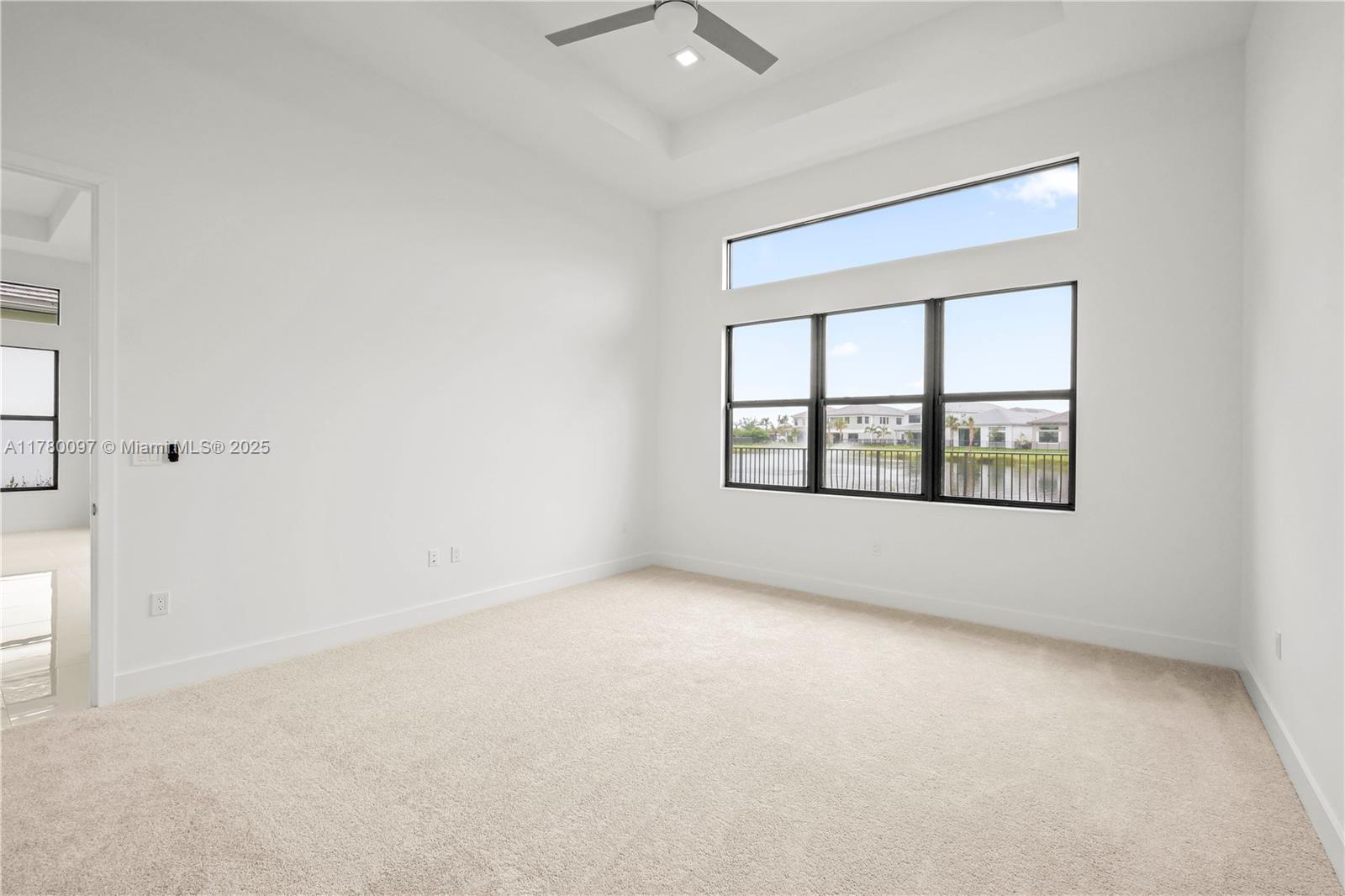 AVENIR POD - Residential Lease