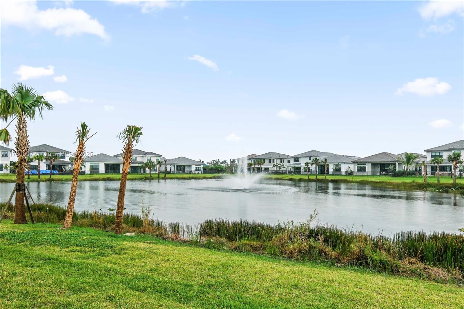 AVENIR POD - Residential Lease