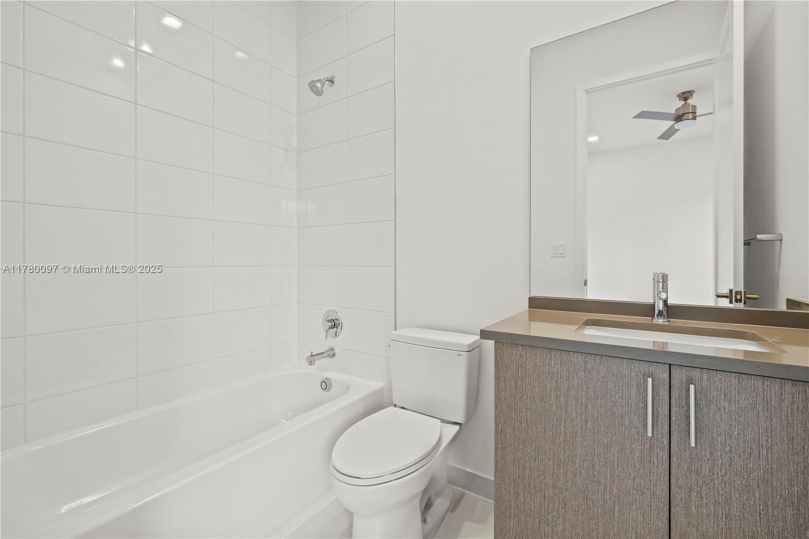 AVENIR POD - Residential Lease