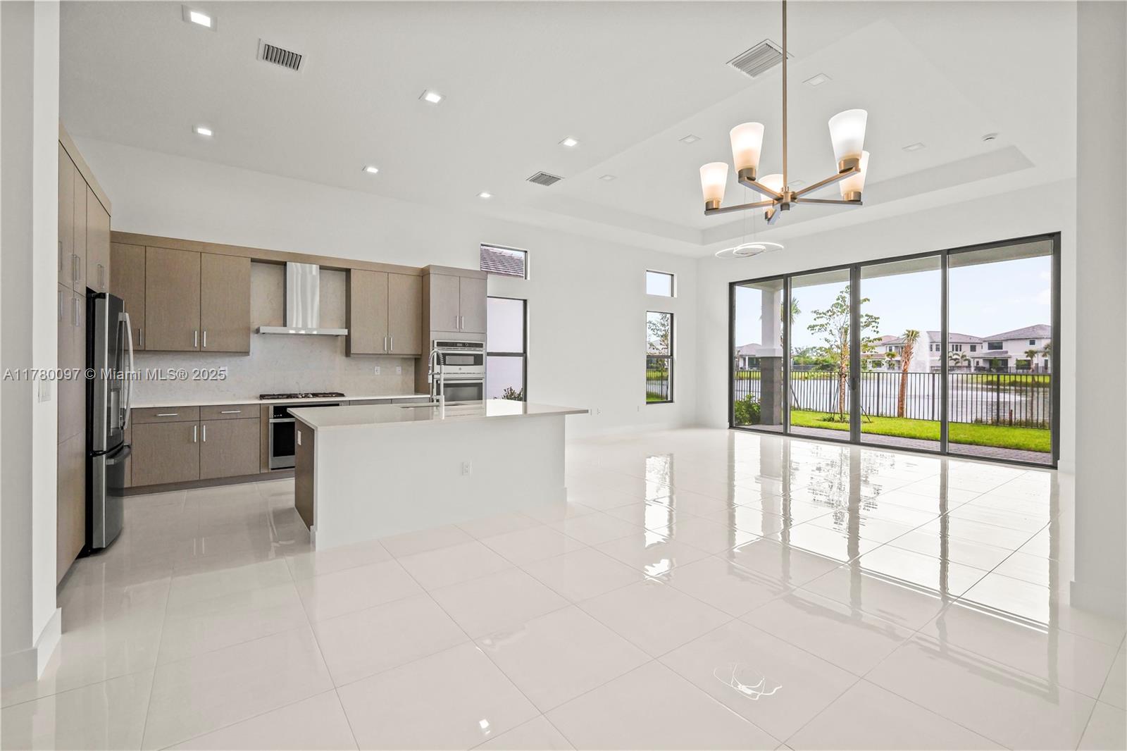 AVENIR POD - Residential Lease