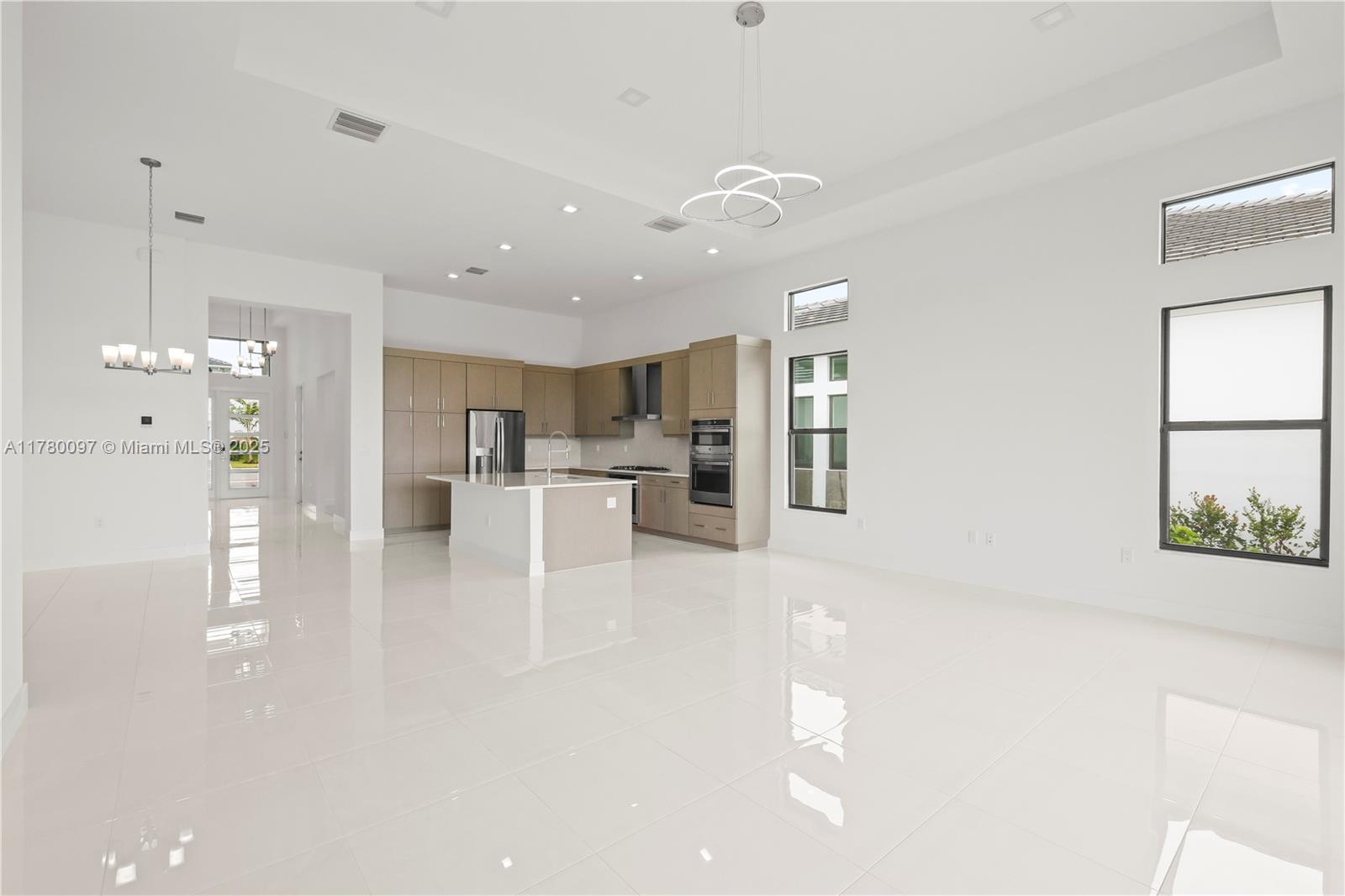 AVENIR POD - Residential Lease