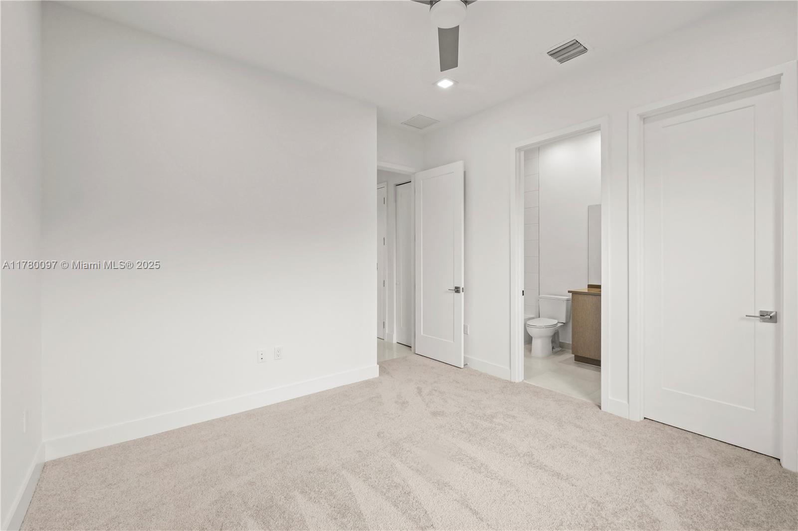 AVENIR POD - Residential Lease