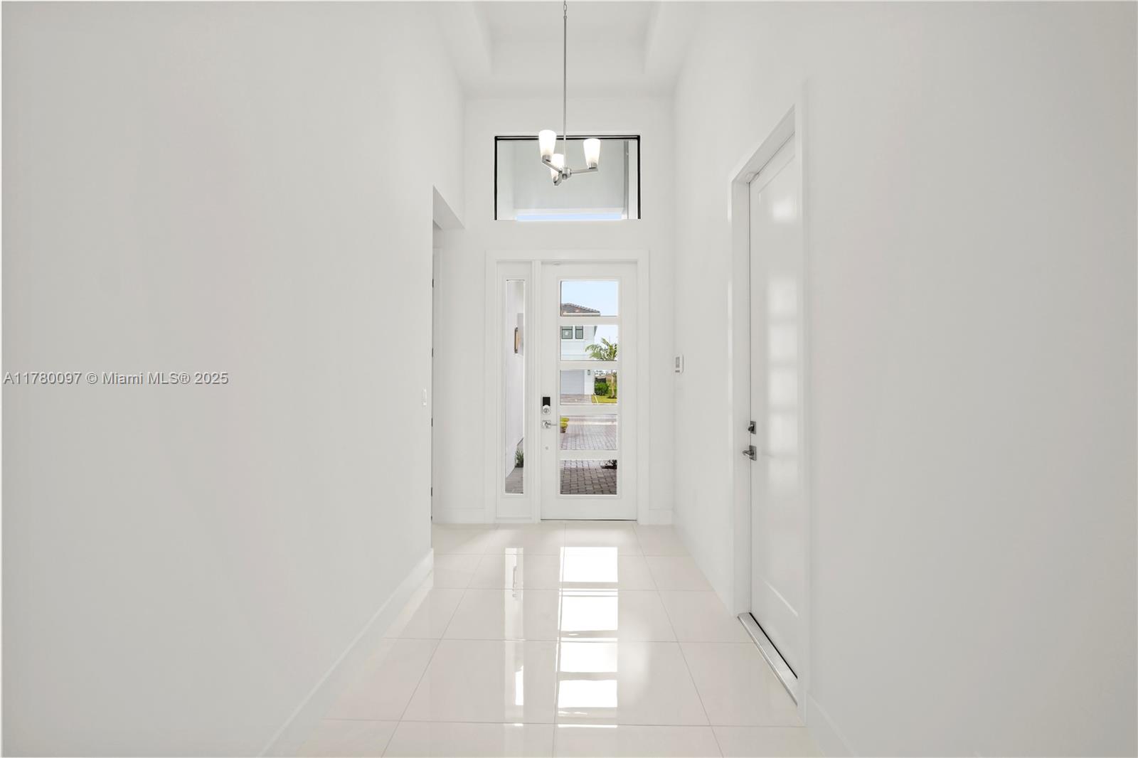AVENIR POD - Residential Lease