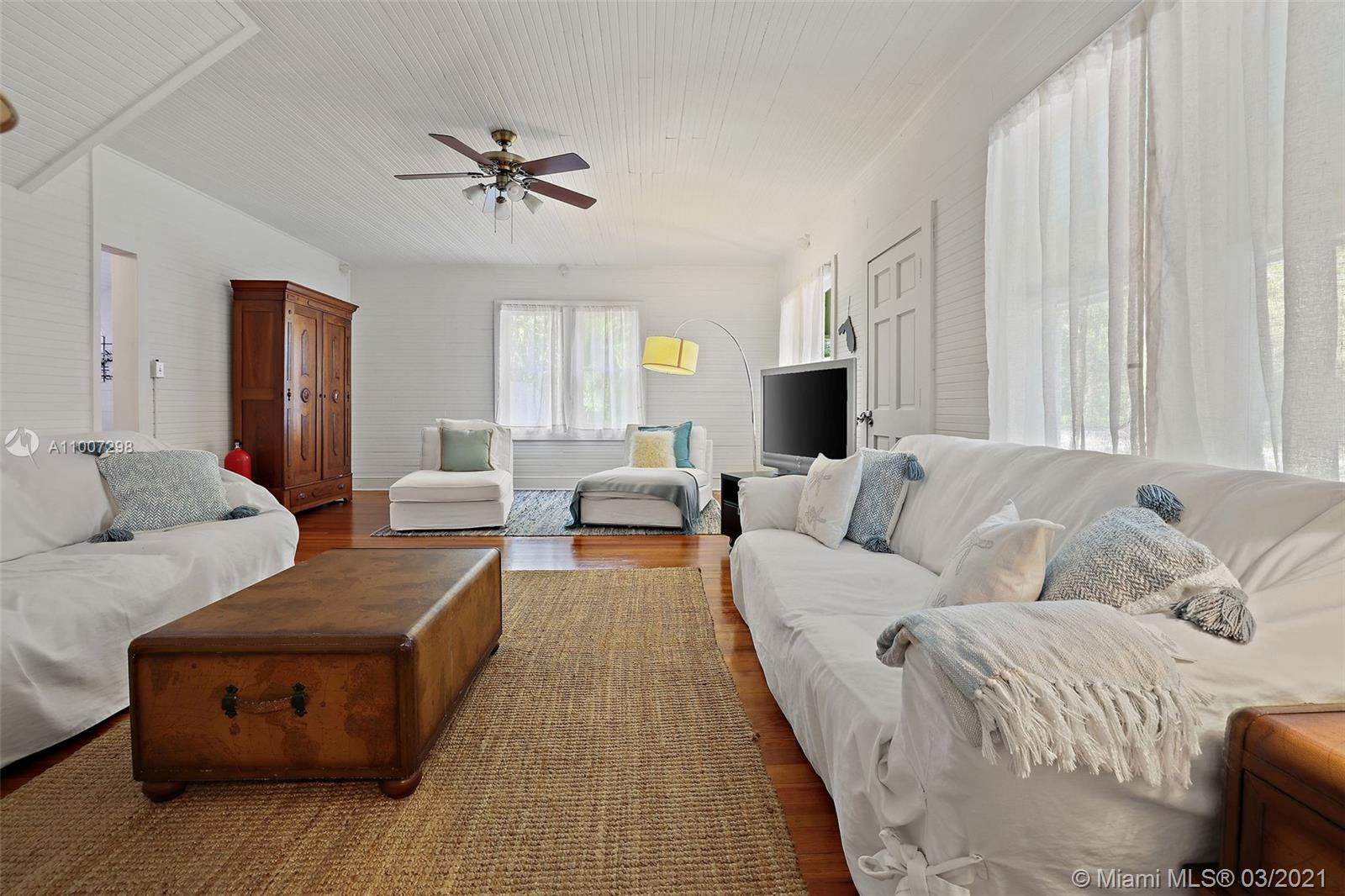 SNAPPER CREEK LAKES SUB - Residential