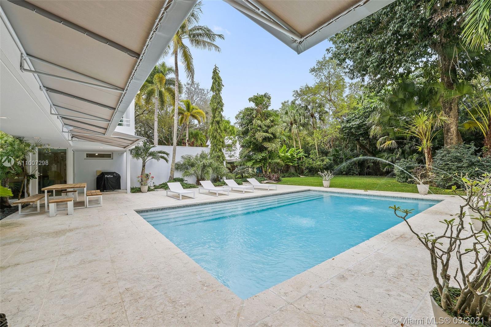 SNAPPER CREEK LAKES SUB - Residential