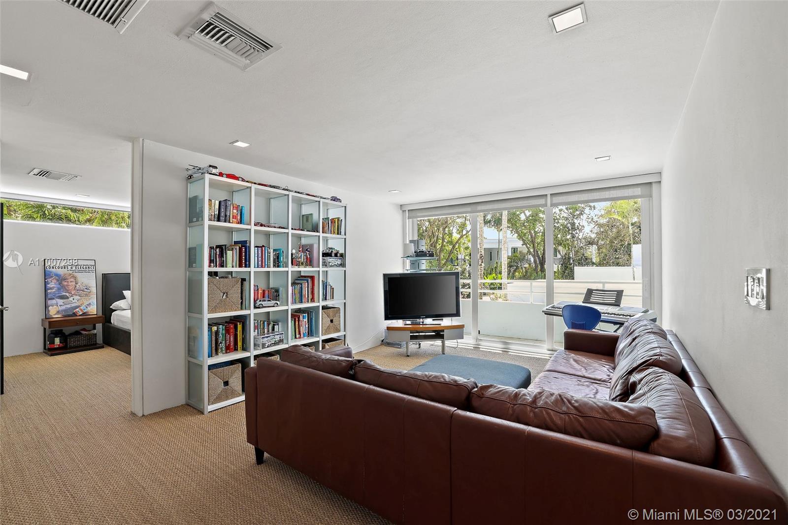 SNAPPER CREEK LAKES SUB - Residential