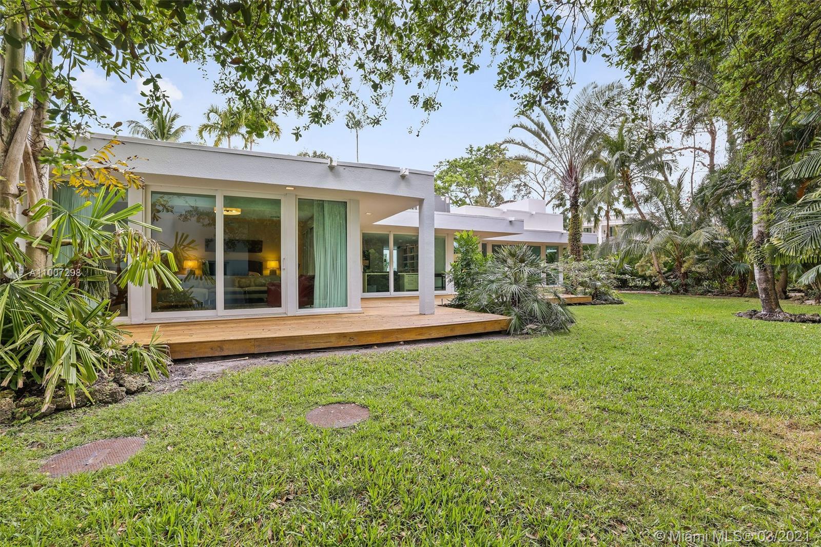 SNAPPER CREEK LAKES SUB - Residential