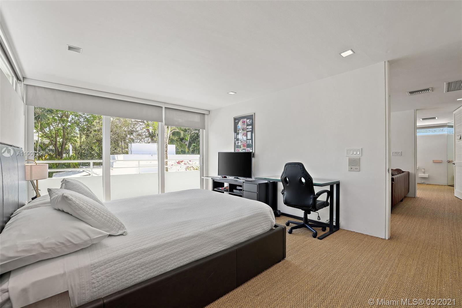 SNAPPER CREEK LAKES SUB - Residential