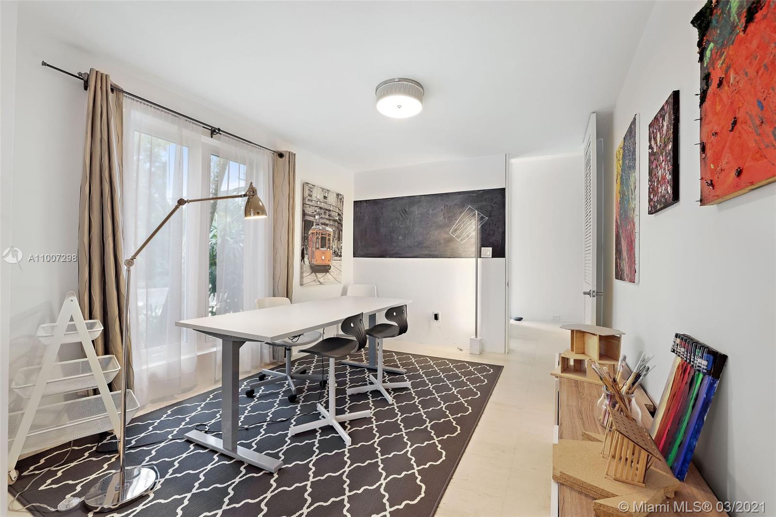 SNAPPER CREEK LAKES SUB - Residential