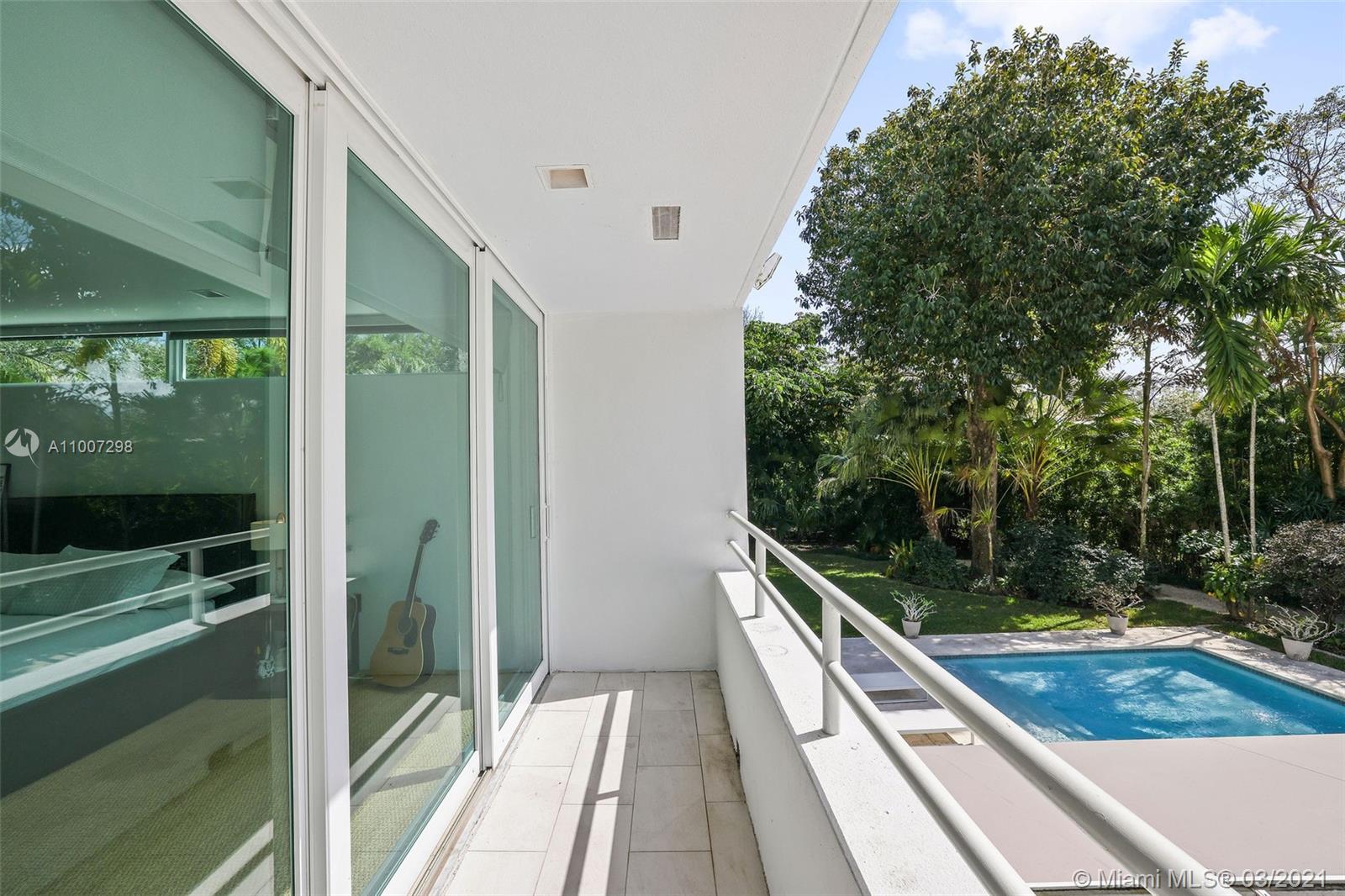 SNAPPER CREEK LAKES SUB - Residential