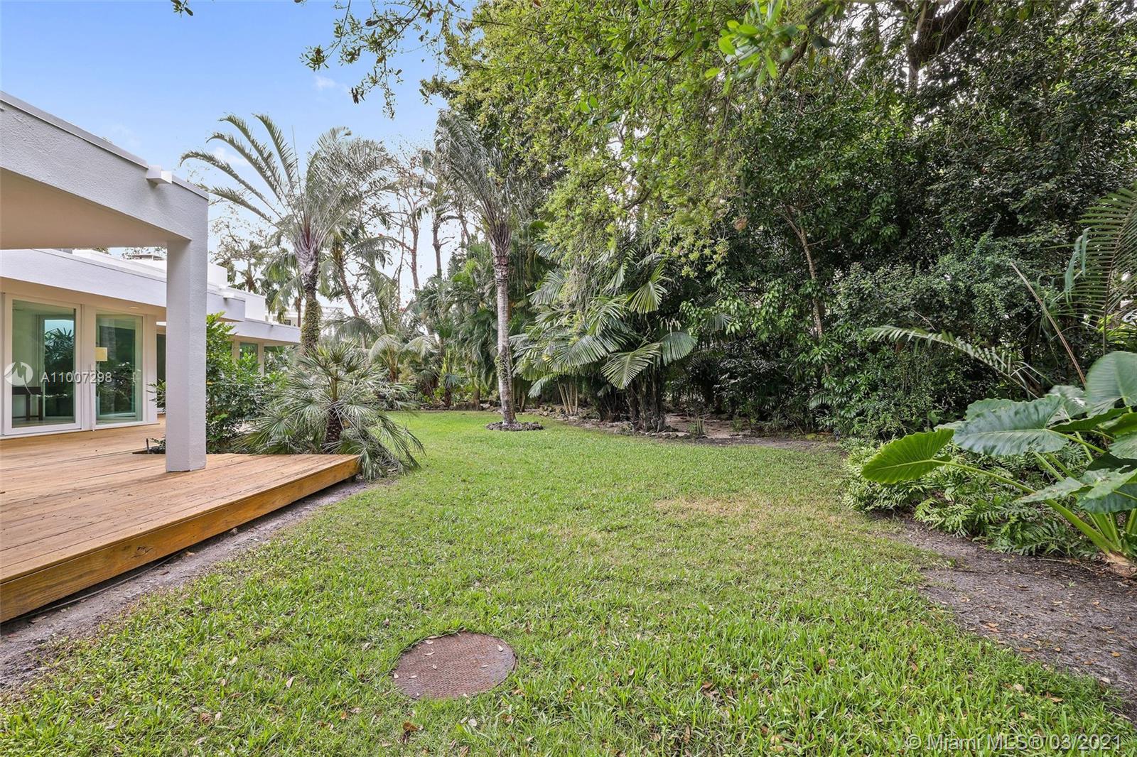 SNAPPER CREEK LAKES SUB - Residential