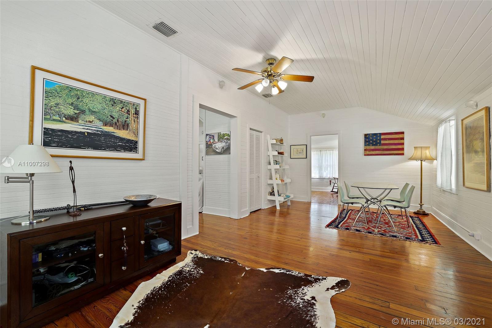 SNAPPER CREEK LAKES SUB - Residential