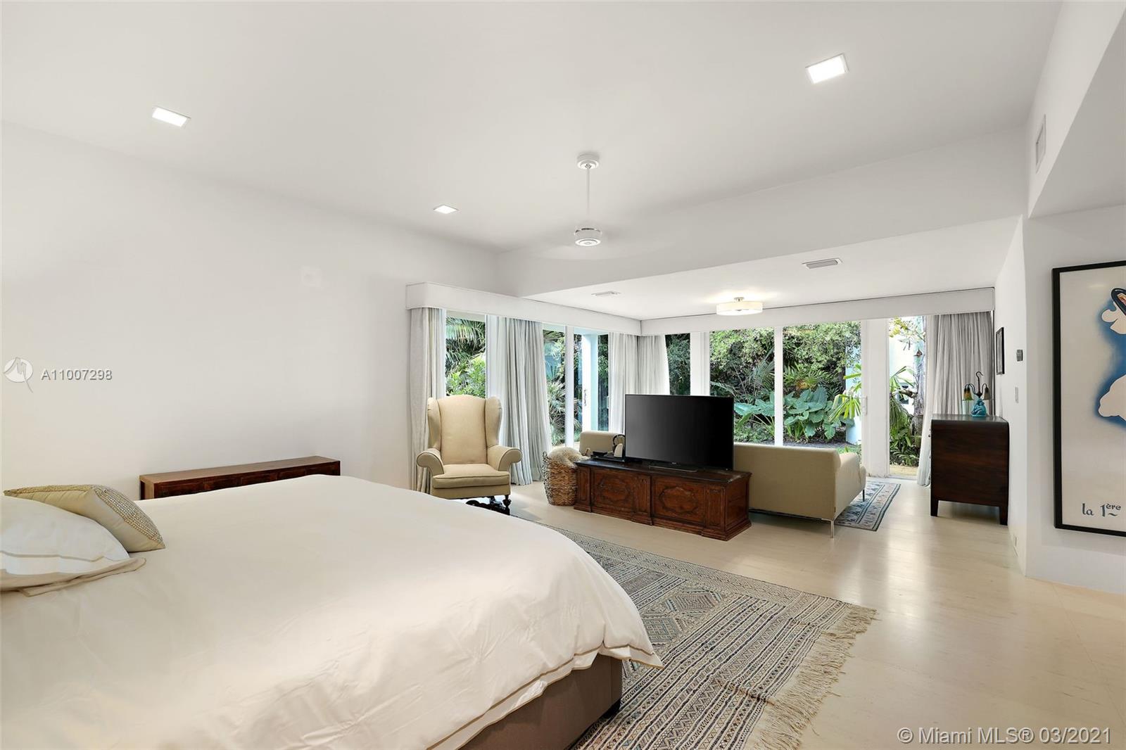 SNAPPER CREEK LAKES SUB - Residential