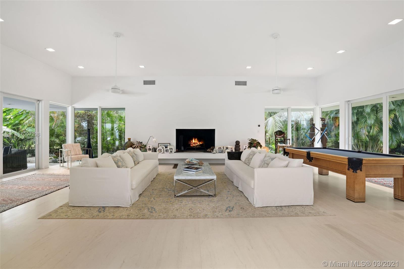 SNAPPER CREEK LAKES SUB - Residential