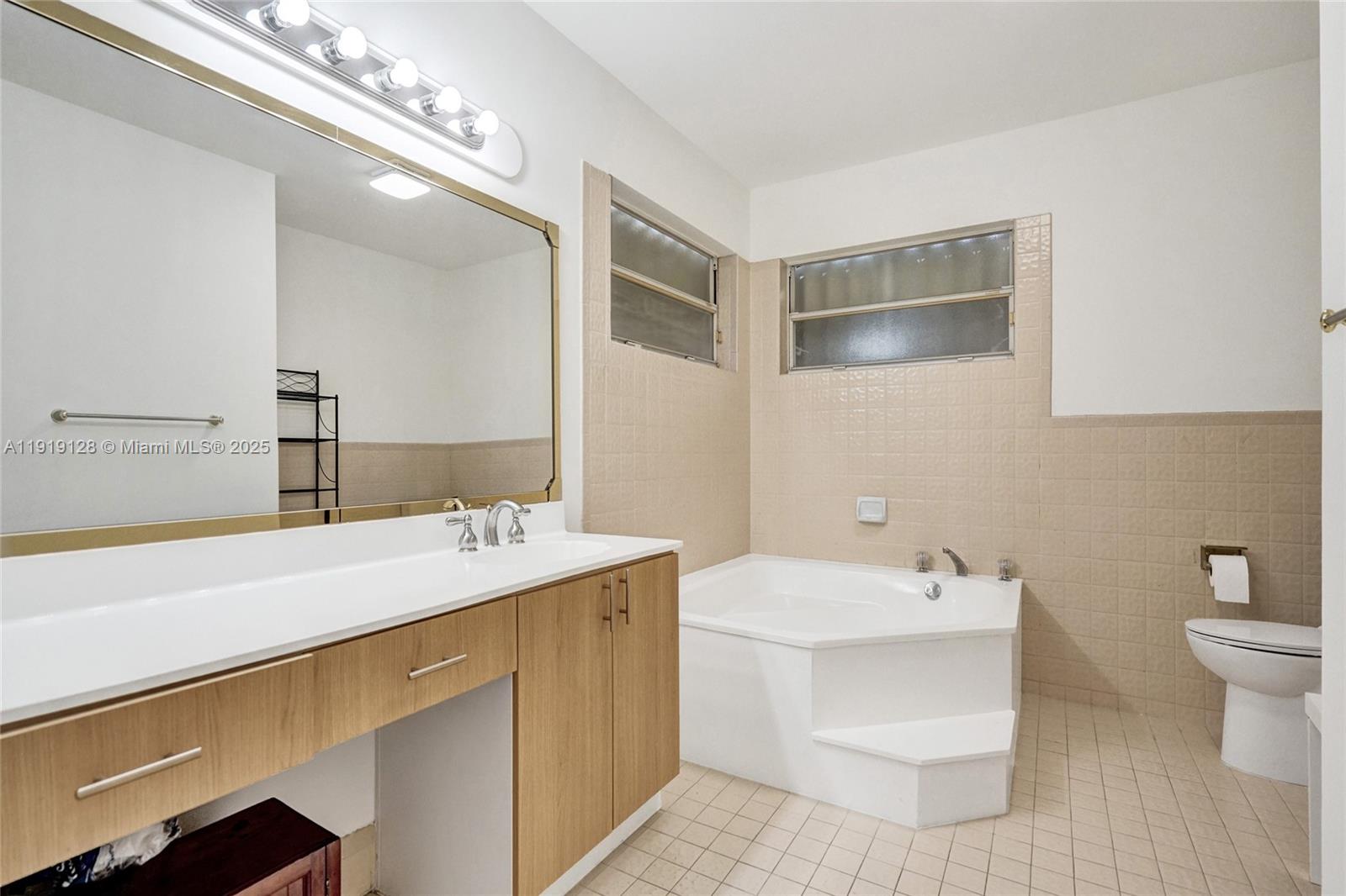 HAWKES BLUFF - Residential