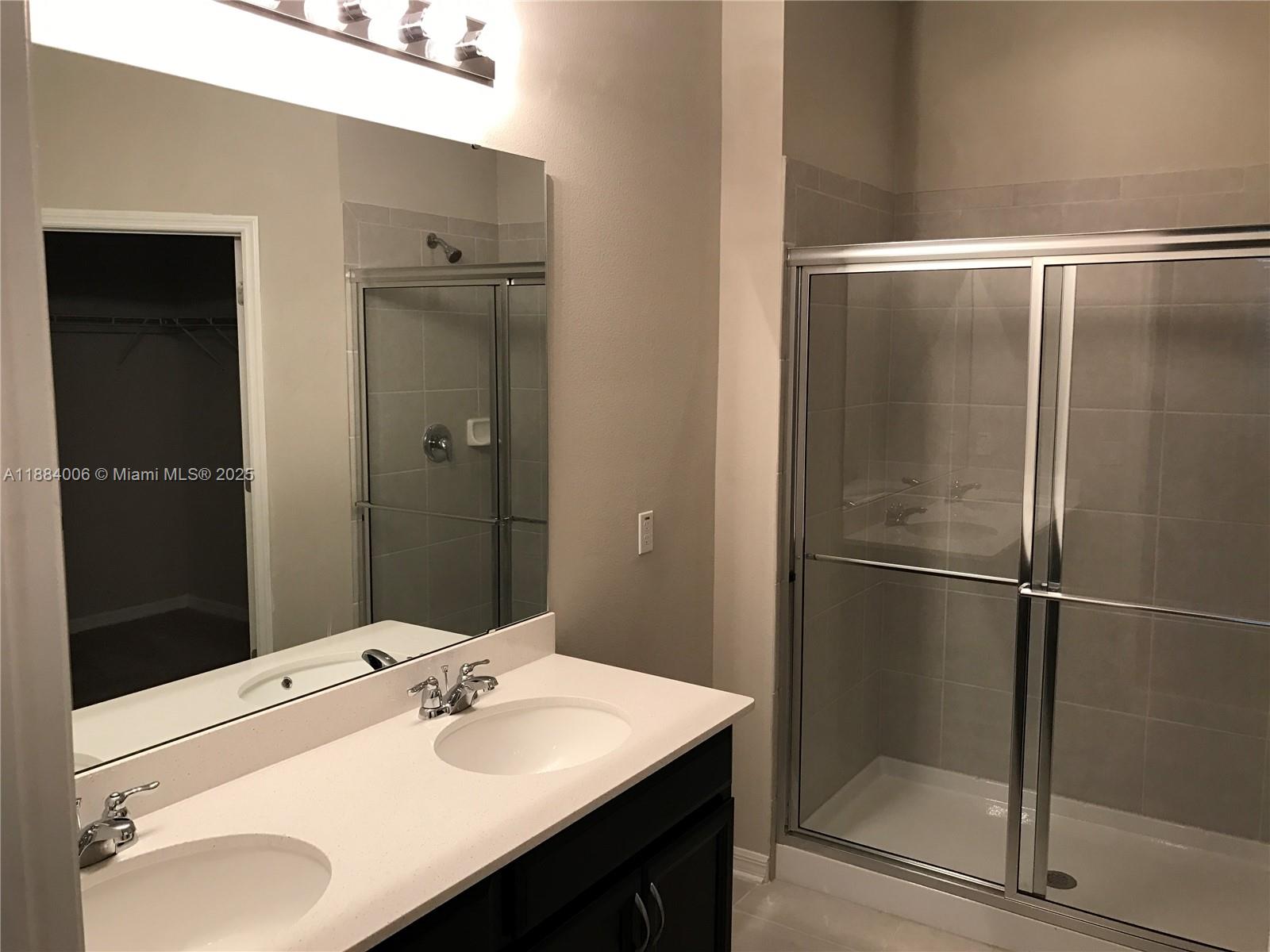 TANGLEWOOD PRESERVE - Residential Lease