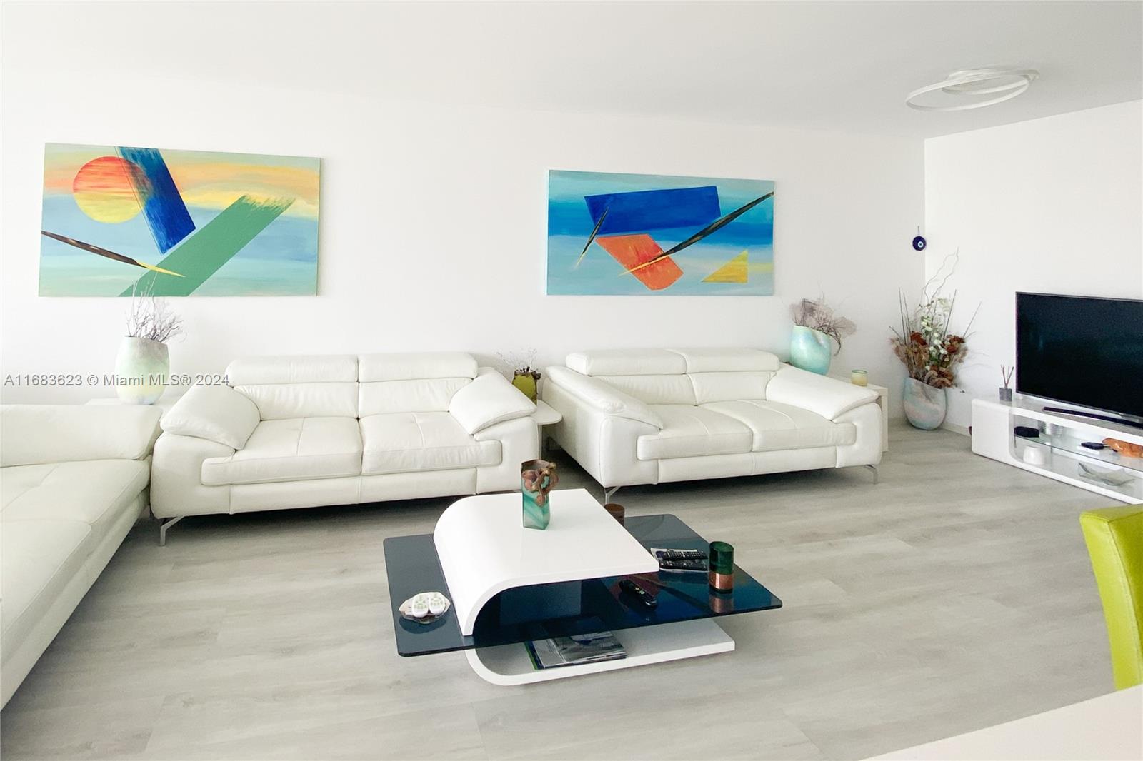 OCEANVIEW PARK CONDO - Residential Lease