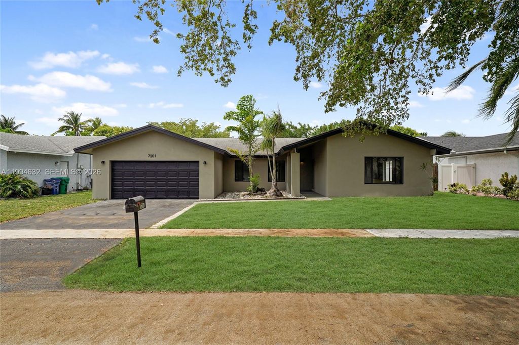 Photo of 7201 NW 46th Ct #7201, Lauderhill, FL 33319 (MLS # A11994632)