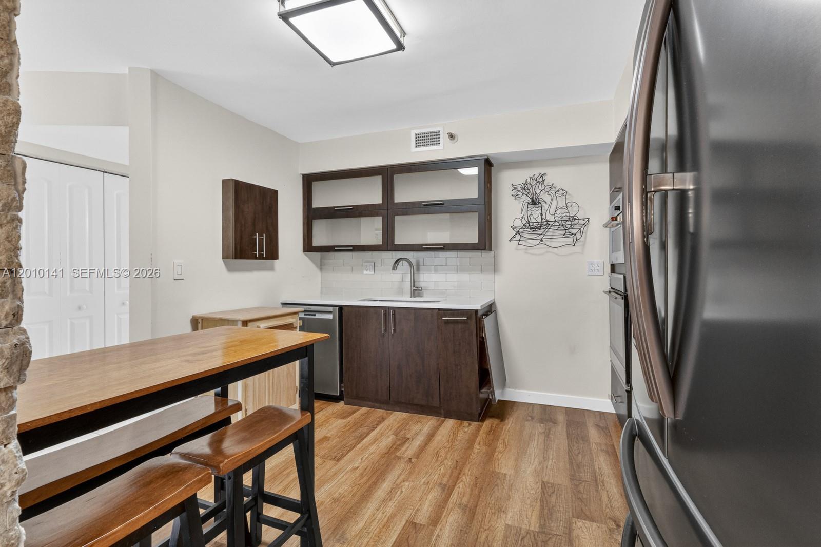 MYSTIC POINTE TOWER 400 C - Residential