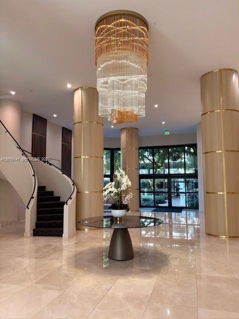 MYSTIC POINTE TOWER 400 C - Residential