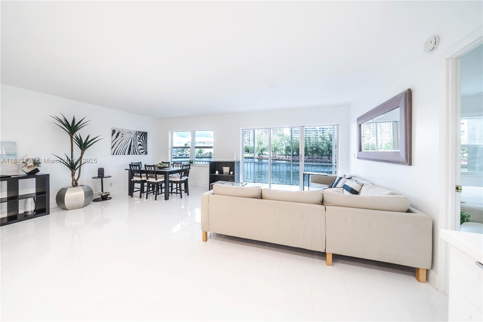 400 Diplomat Pkwy 204