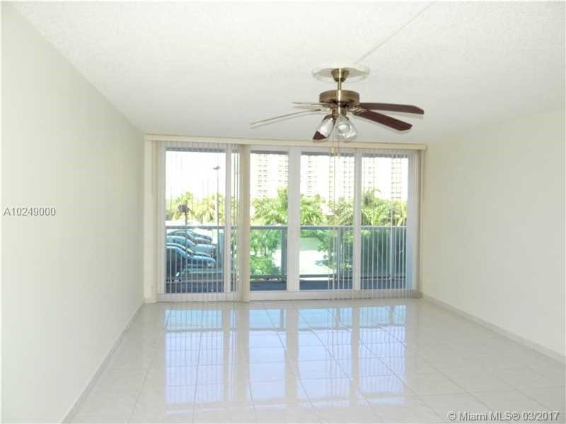 Spacious 1BD/1BA in a full amenity waterfront building including tennis courts, pool, hot tub, sauna, gym, restaurant, laundry room, 24 hour valet & security. Located in Sunny Isles Beach minutes from renowned Bal Harbour Shops, restaurants, Aventura Mall. Walk to the beach.