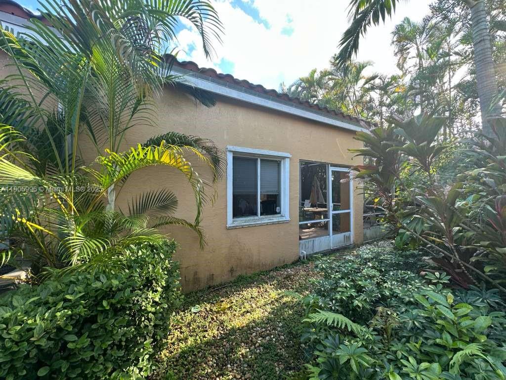 CENTRAL PARK LAKE - Residential