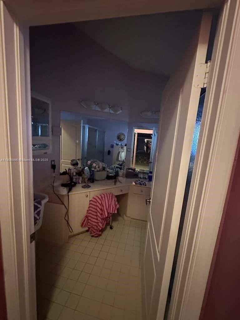 CENTRAL PARK LAKE - Residential