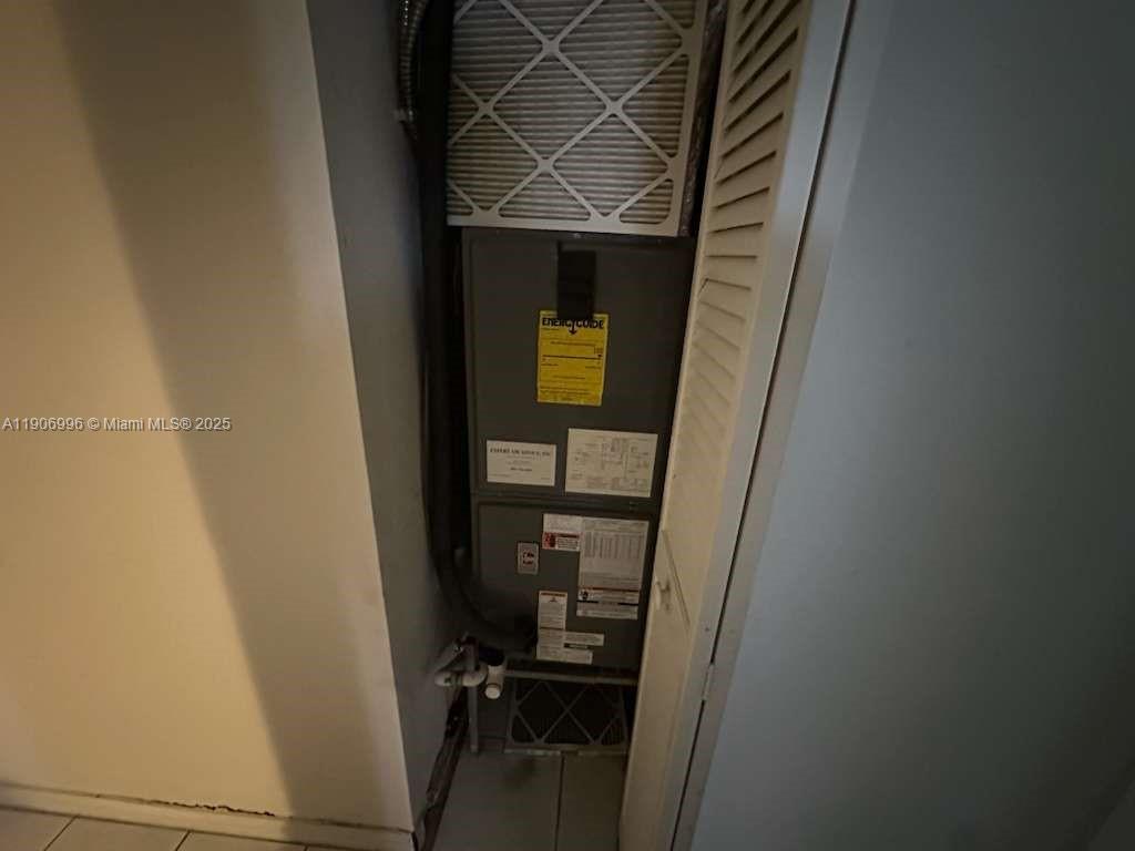 CENTRAL PARK LAKE - Residential