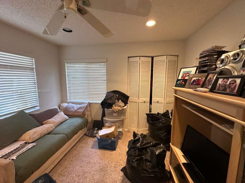 CENTRAL PARK LAKE - Residential