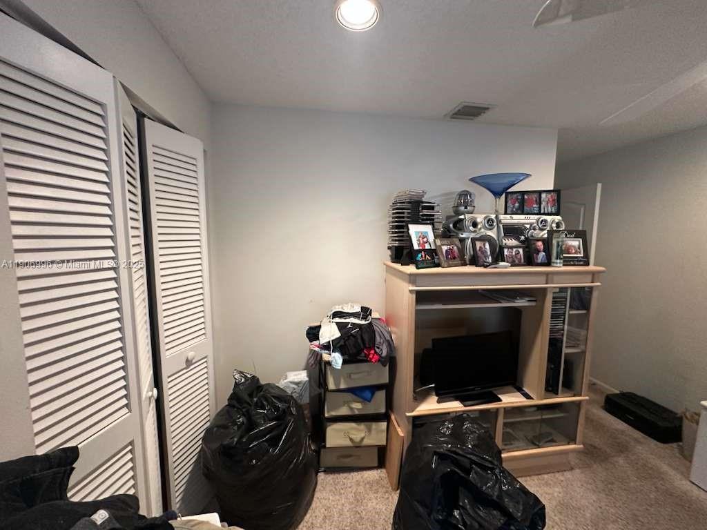 CENTRAL PARK LAKE - Residential