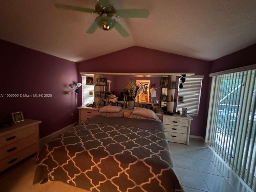 CENTRAL PARK LAKE - Residential