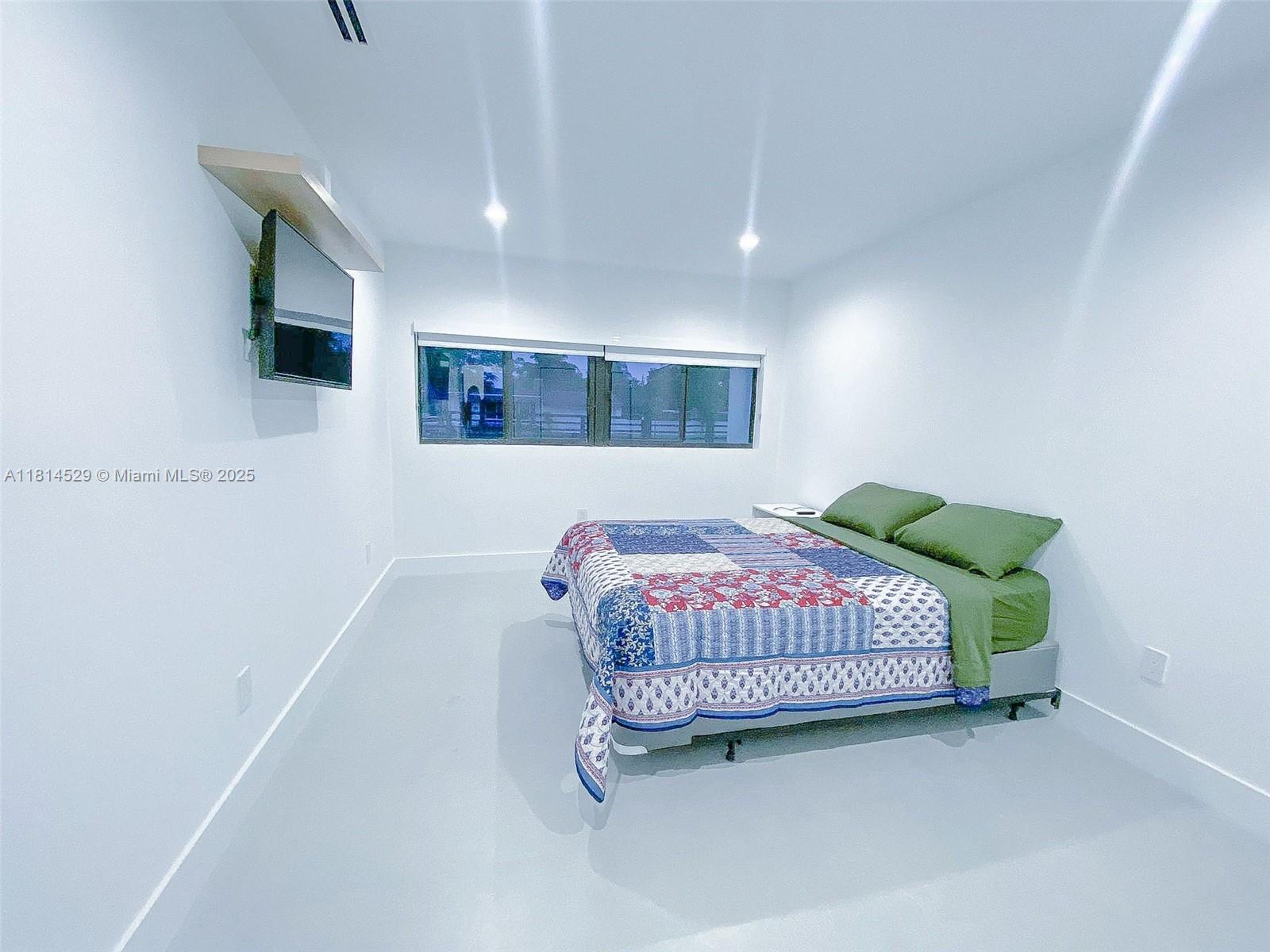 SOUTHLAND HOMES PK - Residential Lease