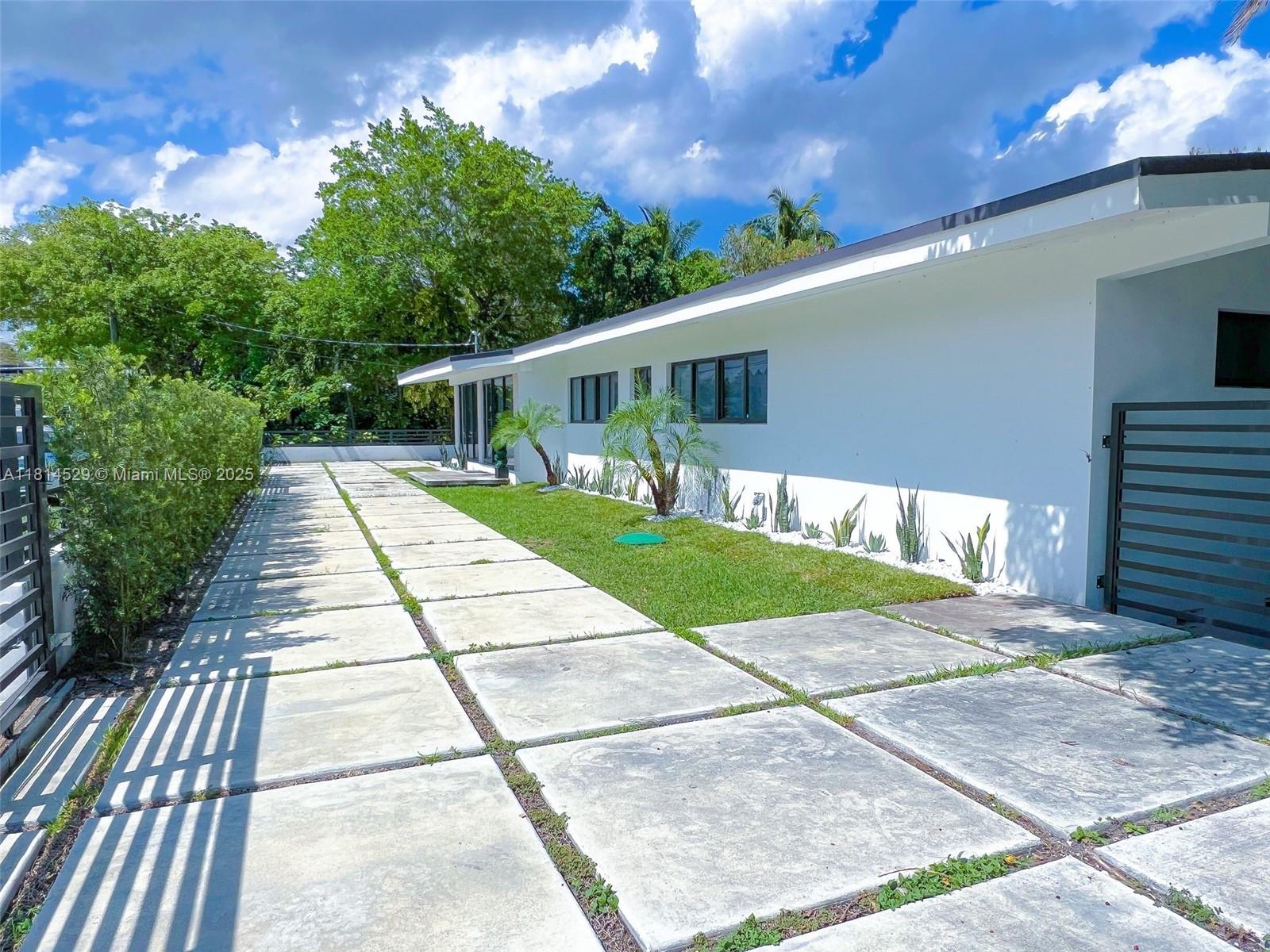 SOUTHLAND HOMES PK - Residential Lease