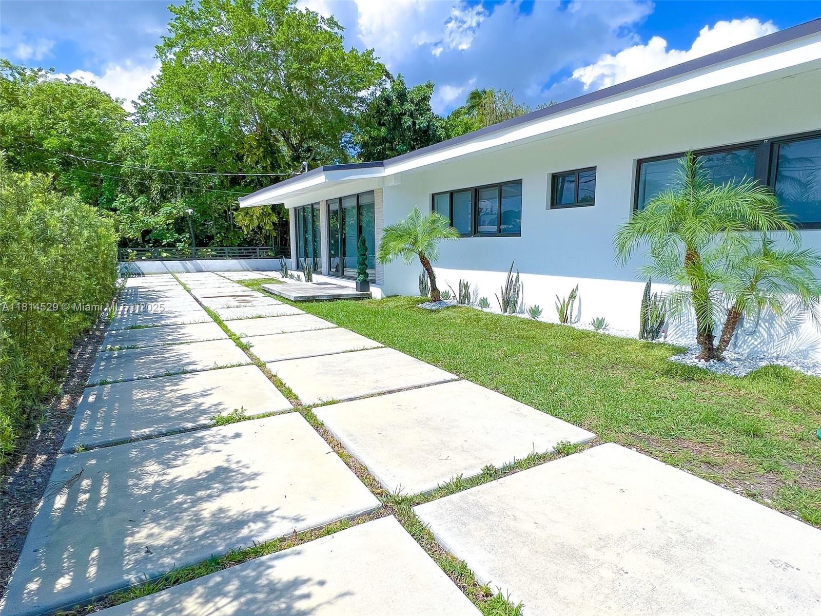 SOUTHLAND HOMES PK - Residential Lease