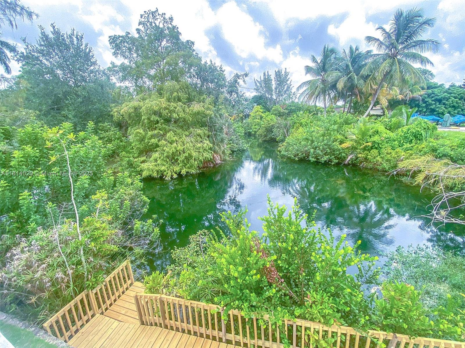 SOUTHLAND HOMES PK - Residential Lease