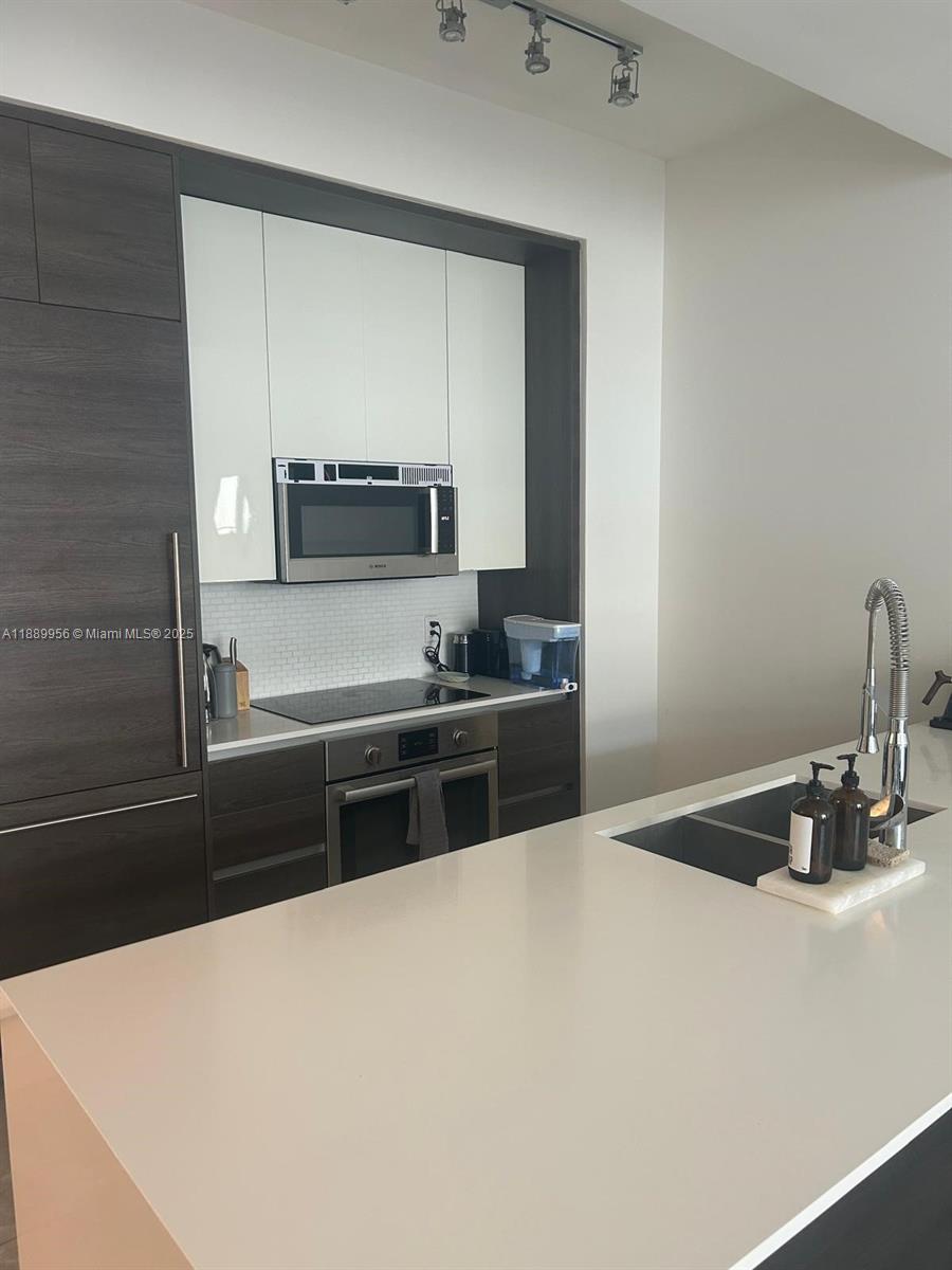 MERRICK MANOR CONDO - Residential