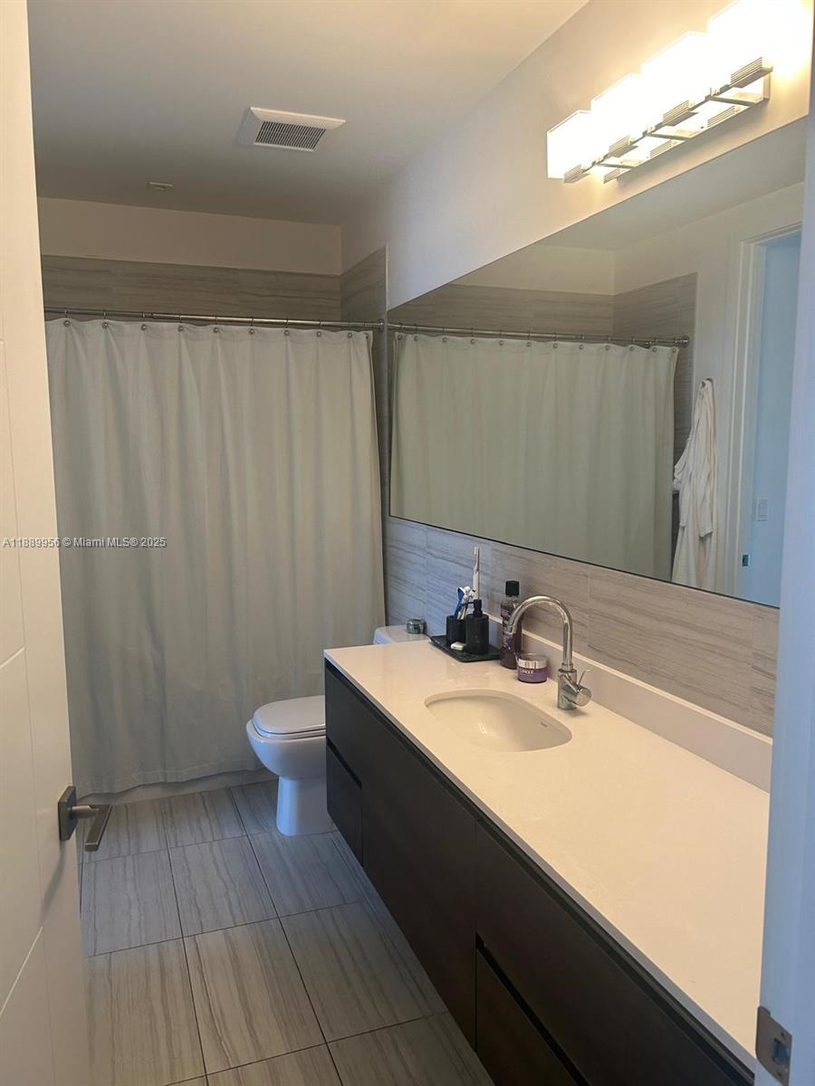MERRICK MANOR CONDO - Residential