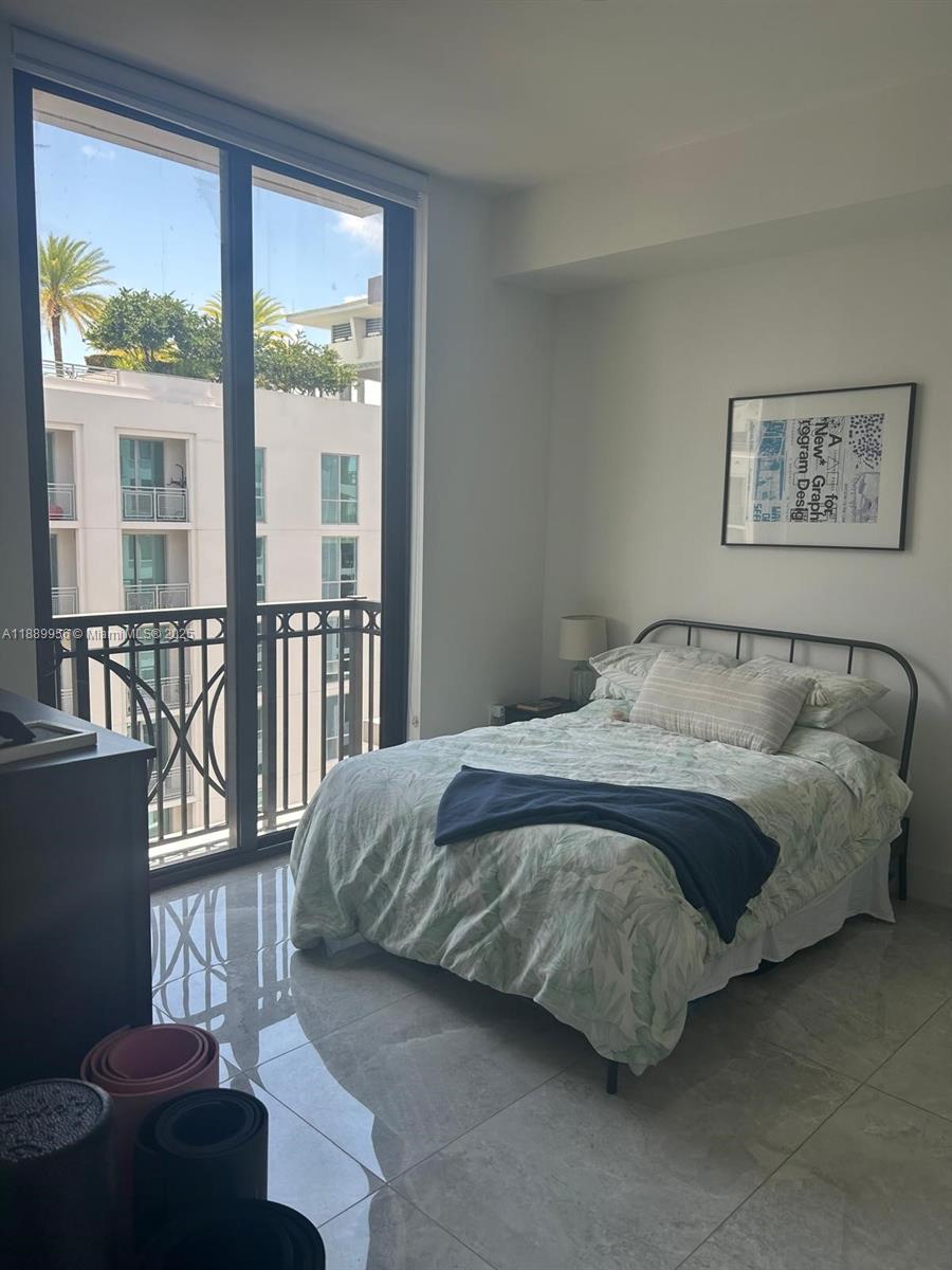 MERRICK MANOR CONDO - Residential