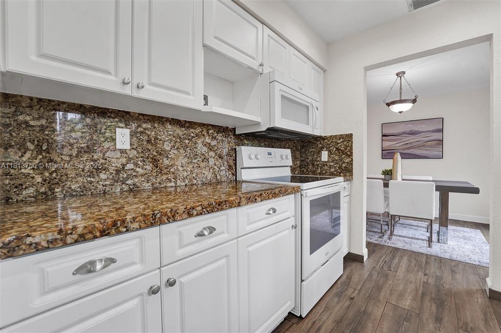 LAUDERDALE PARK 6-33 1/2 - Residential