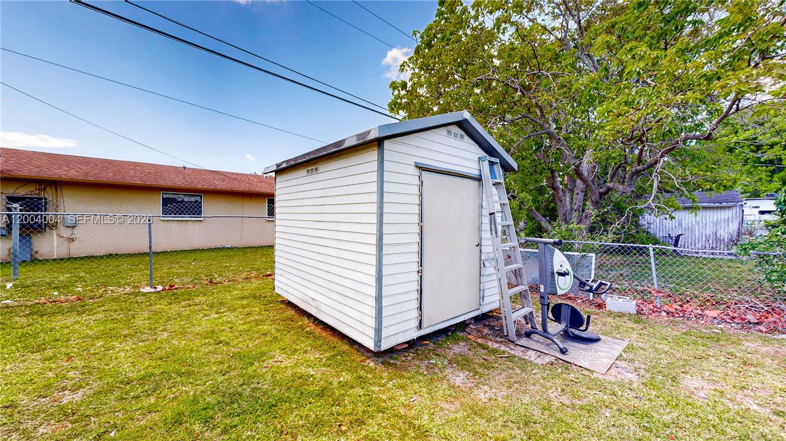 DIXIE PINES NO 2 - Residential