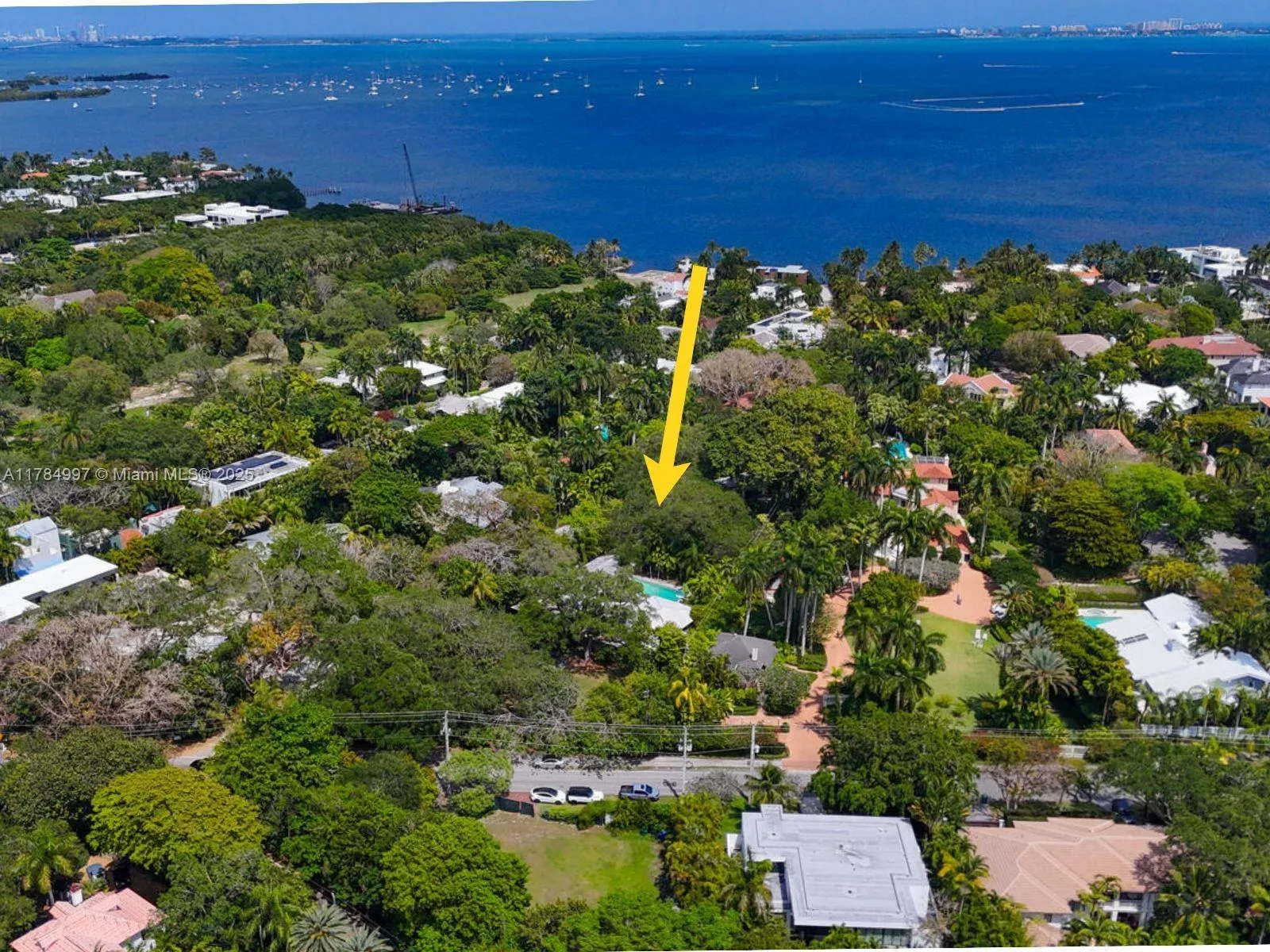 Miami, Florida 33133, United States, 7 Bedrooms Bedrooms, ,4 BathroomsBathrooms,Residential,Pending,112166