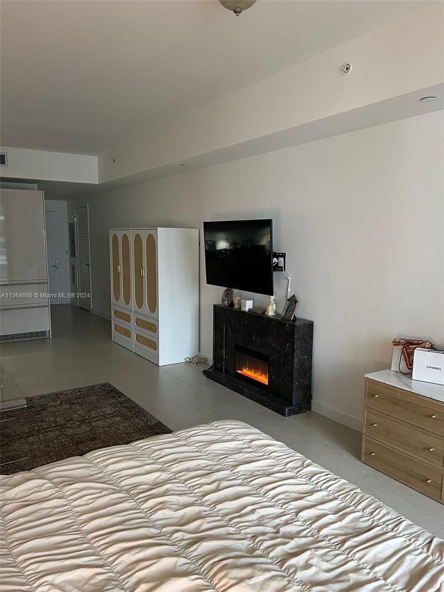 1010 Brickell Ave 2010