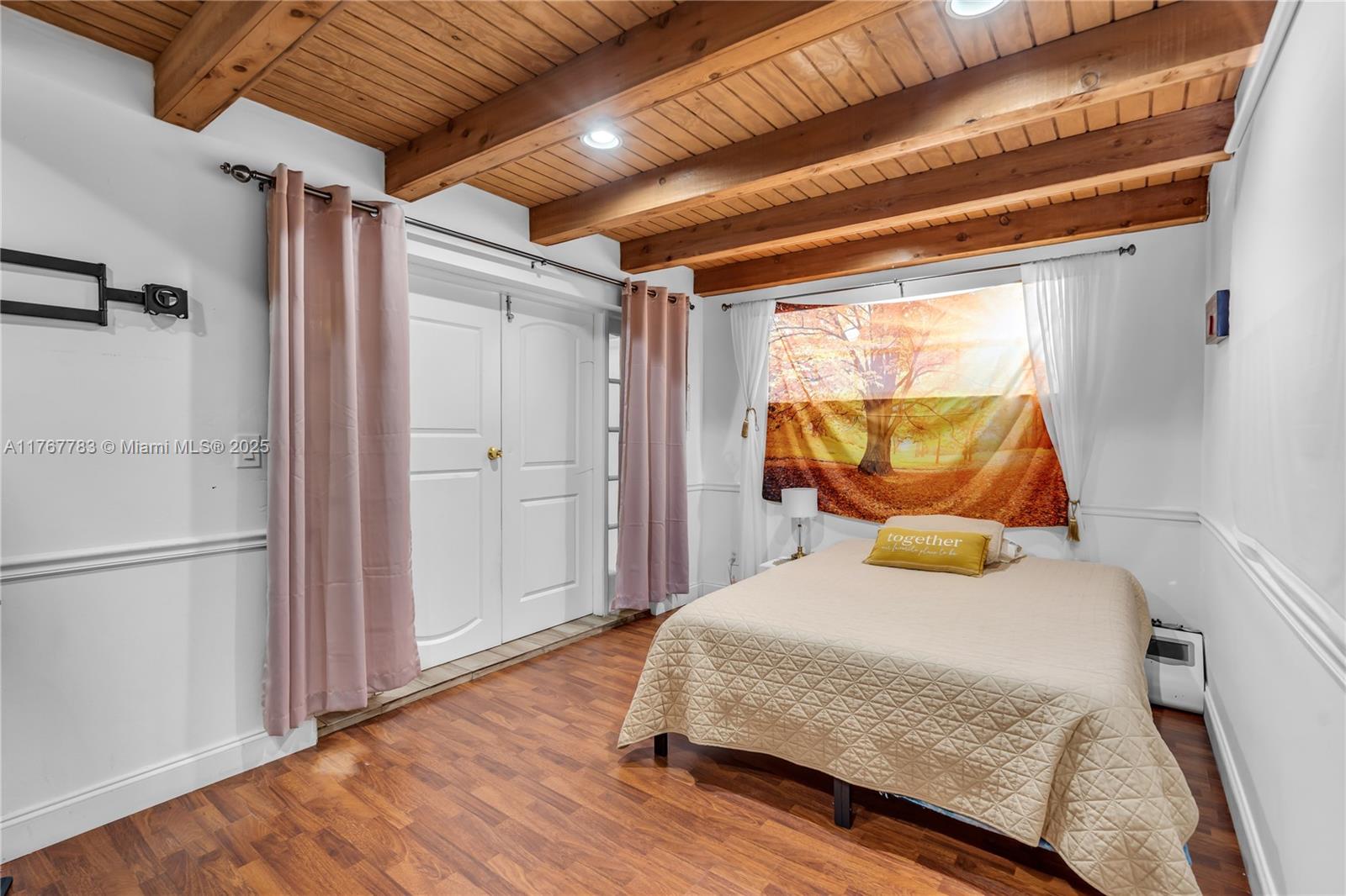 LINWOOD GARDENS - Residential