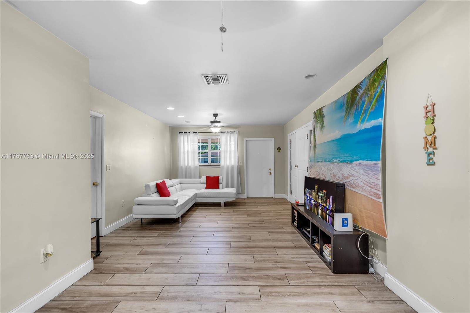 LINWOOD GARDENS - Residential