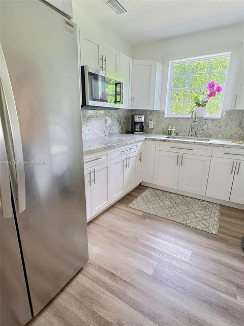 Tiny photo for 3911 SW 61st Ave, Miami, FL 33155 (MLS # A11977547)