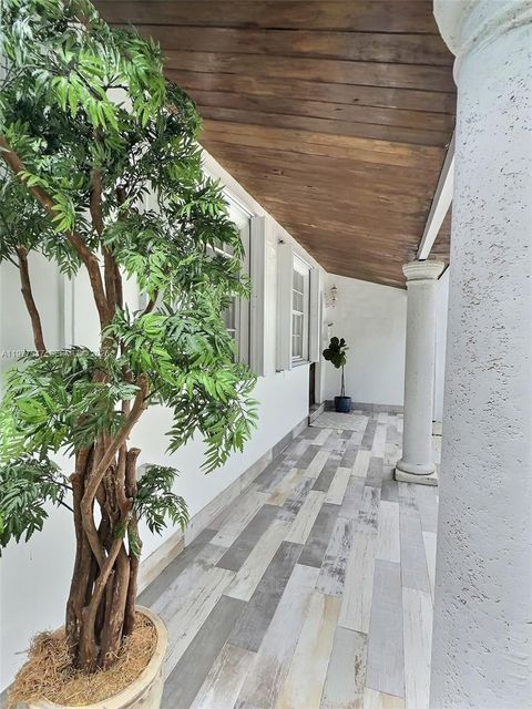 Tiny photo for 3911 SW 61st Ave, Miami, FL 33155 (MLS # A11977547)