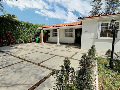 Tiny photo for 3911 SW 61st Ave, Miami, FL 33155 (MLS # A11977547)