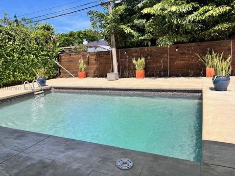 3911 SW 61st Ave Miami FL 33155