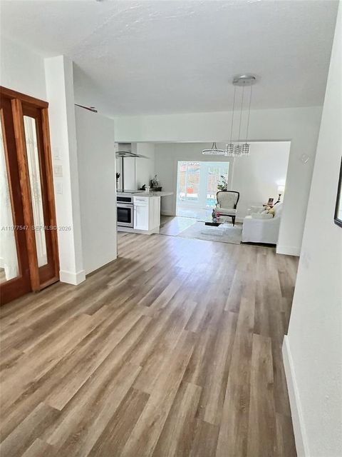 Tiny photo for 3911 SW 61st Ave, Miami, FL 33155 (MLS # A11977547)